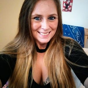 Meet your Posher, Casey